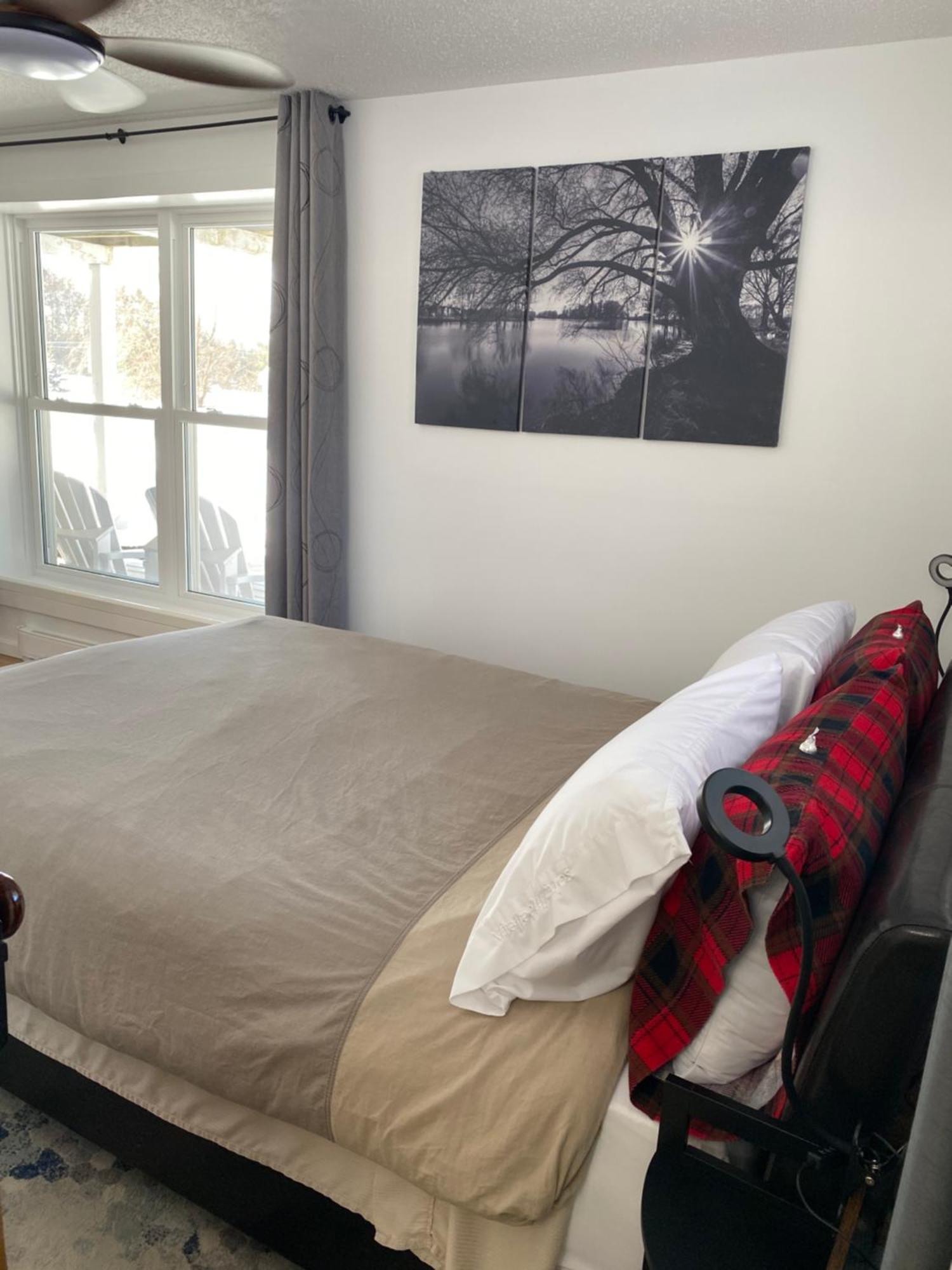 Our Place Up North Bnb ハンツビル エクステリア 写真