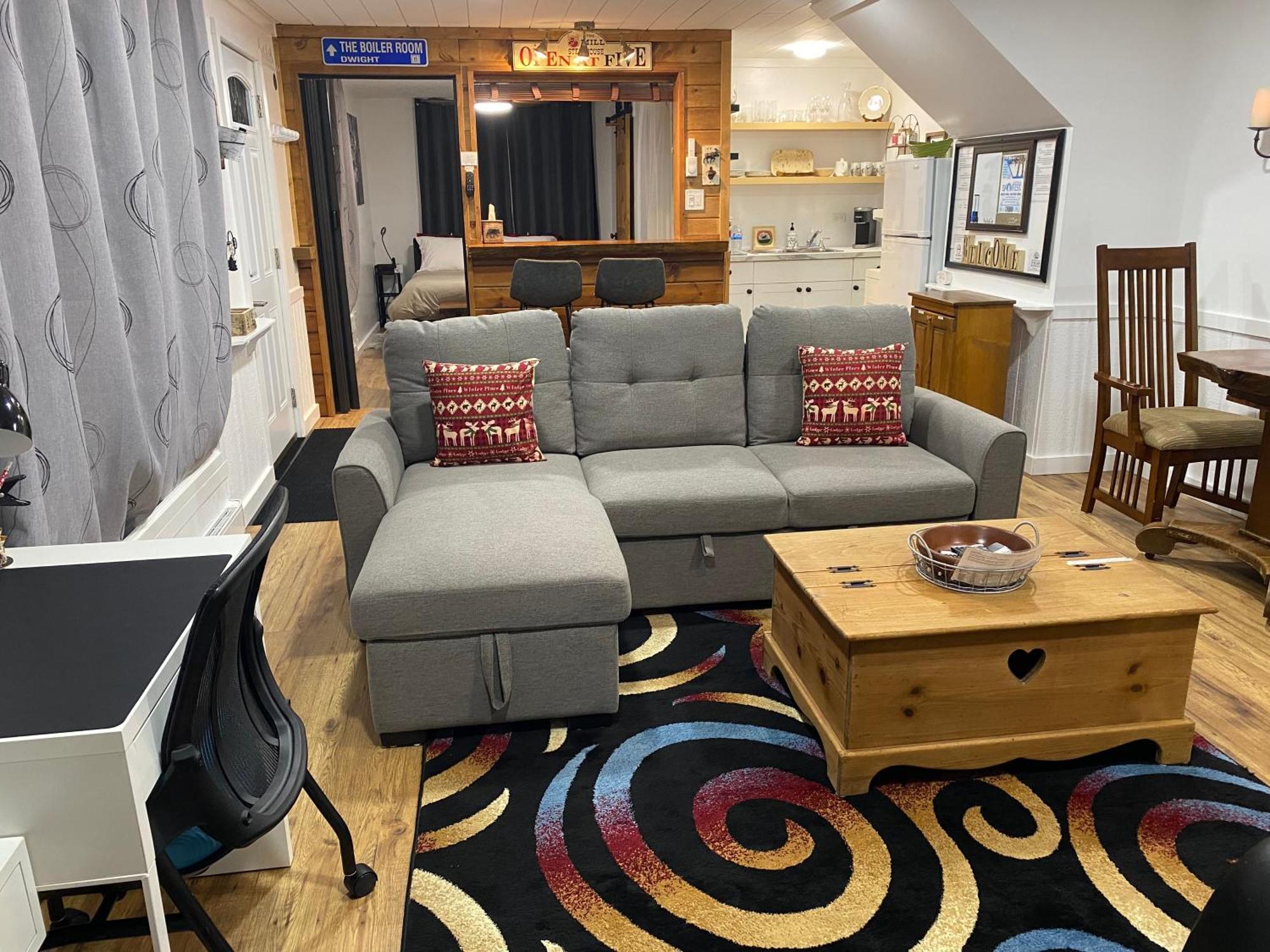 Our Place Up North Bnb ハンツビル エクステリア 写真