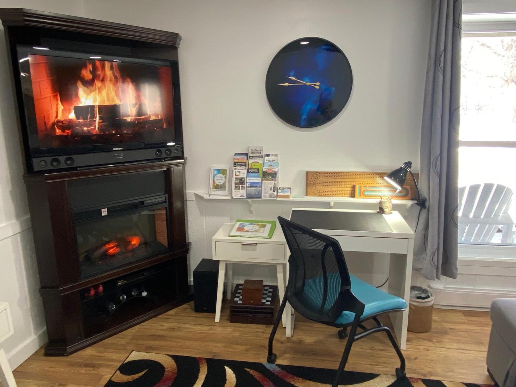 Our Place Up North Bnb ハンツビル エクステリア 写真